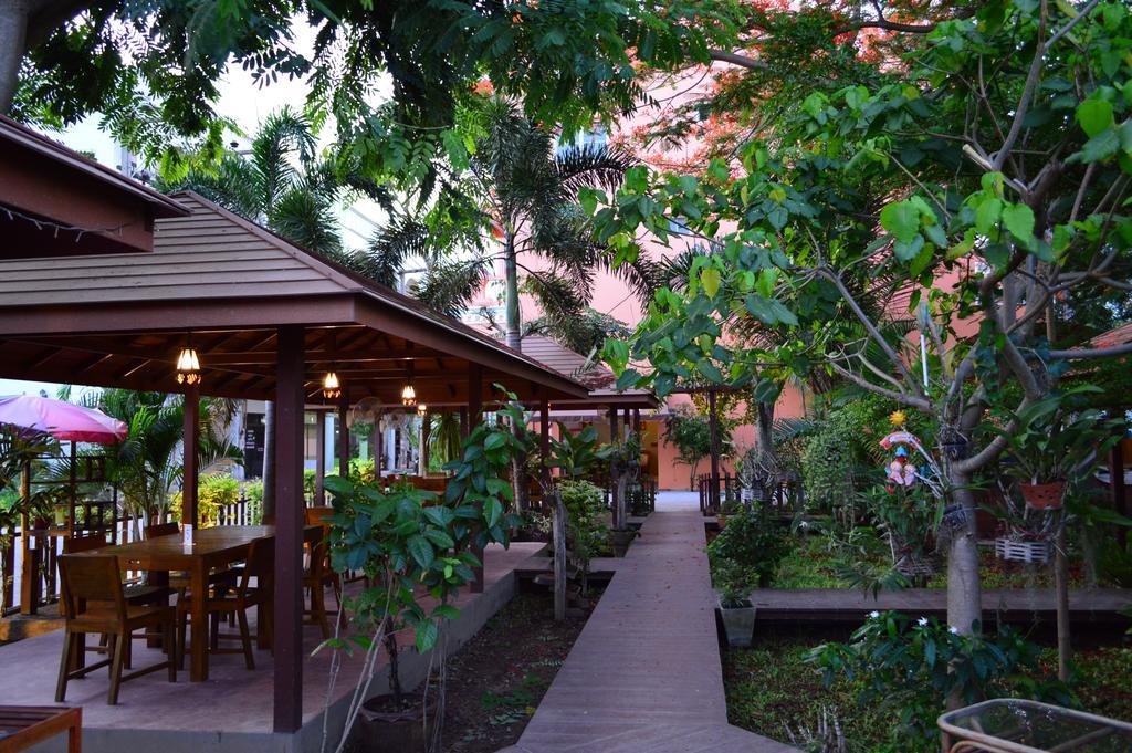 La Paillote Guest House Rayong Dış mekan fotoğraf